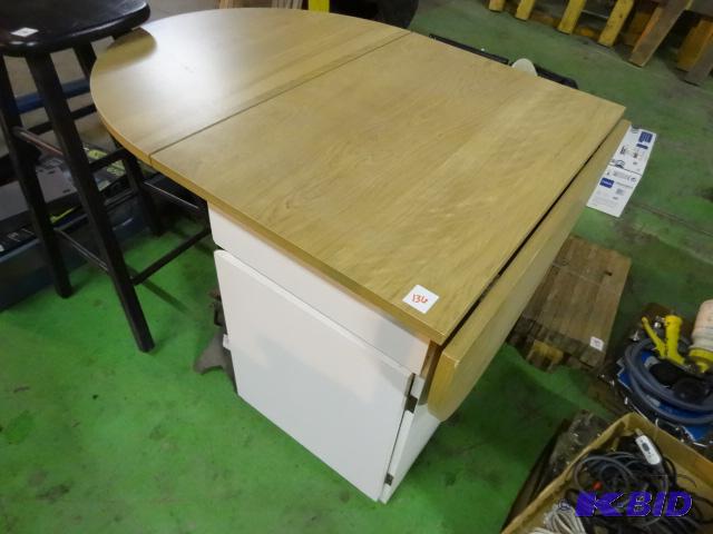 lot 136 image: Cabinet on Wheels with 1 Drawer and 1 Door. D...