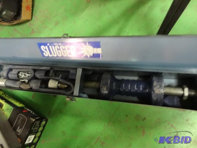 lot 139 image: Slugger Slide Hammer Kit...