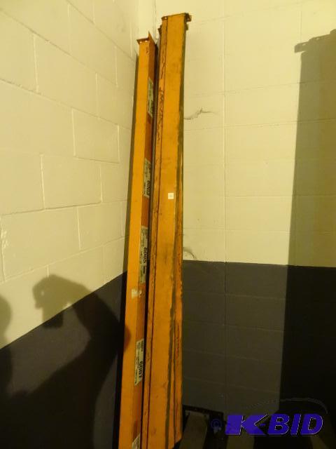 lot 182 image: 96 x 5 pallet rack beams. Qty 4...