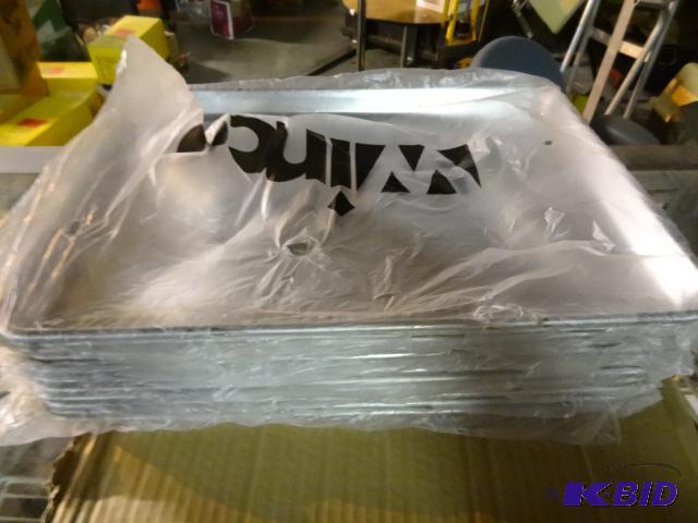 lot 245 image: 11 new Aluminum bake pans. 18 x 13. Winco...