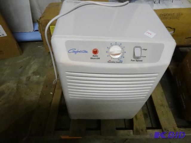 lot 264 image: Comfortaire BHD-301-C Dehumidifier...