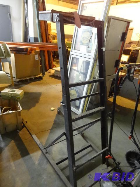 lot 279 image: Truck creeper. Adjustable height...