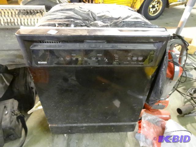 lot 286 image: Kenmore dishwasher. 665.15769000. Includes 2 ...