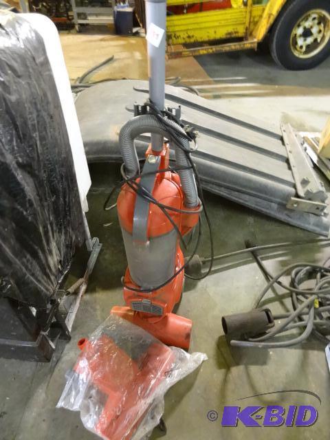 lot 288 image: Crorton upright vacuum cleaner...
