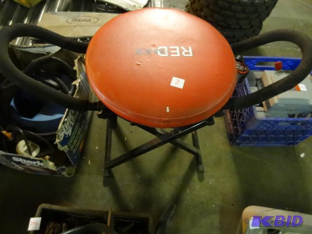lot 292 image: Red max professional fitness machine...
