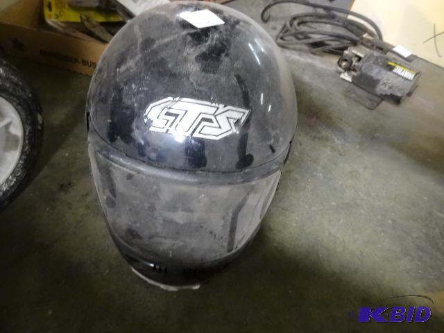lot 322 image: Motorcycle helmet. Size large...