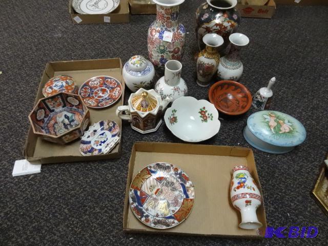 lot 364 image: Asian theme ceramics...