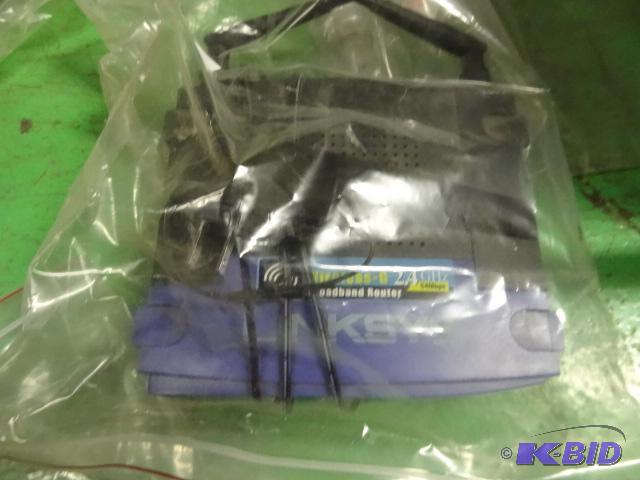 lot 83 image: Liknksys wireless G 2.4 GHZ broadband router...