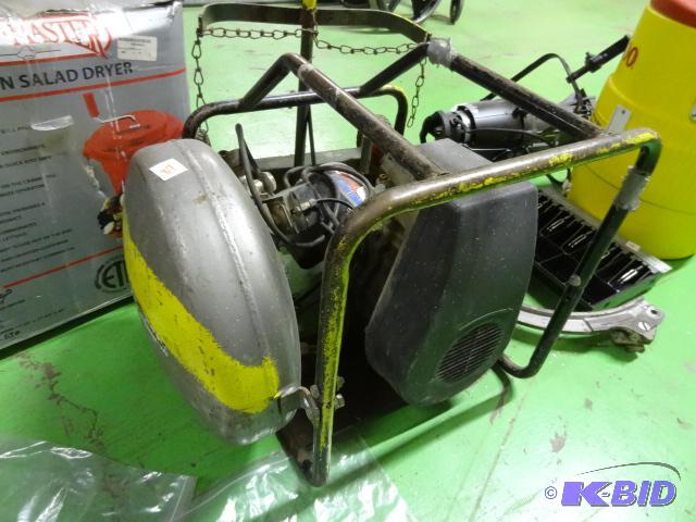 lot 87 image: Campbell Hausfeld pancake compressor. 1.5 HP....
