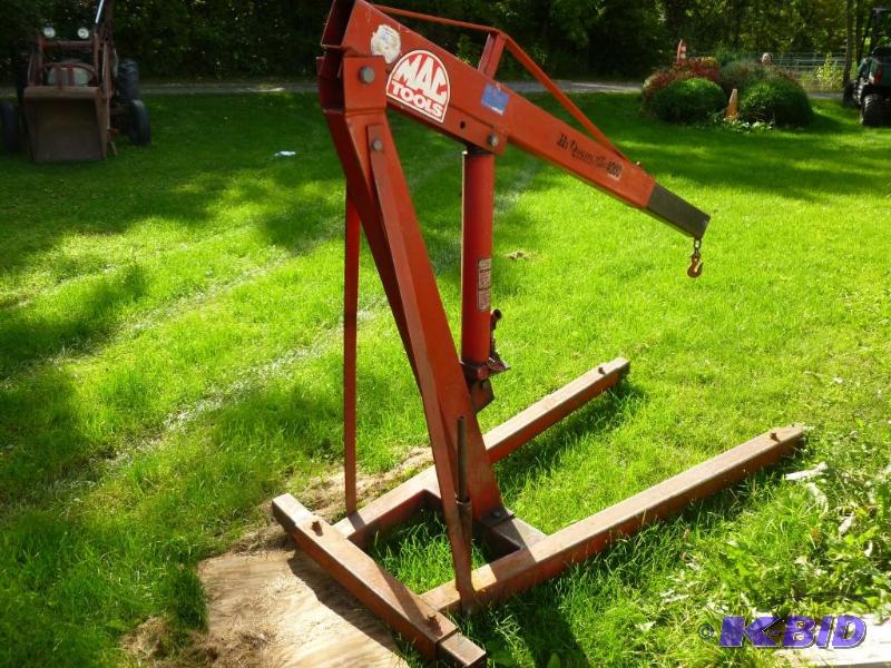 lot 4 image: Large Hi Quality Heavy Duty Three Ton Hydraul...