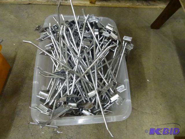 lot 68 image: Bin of slat wall hooks...
