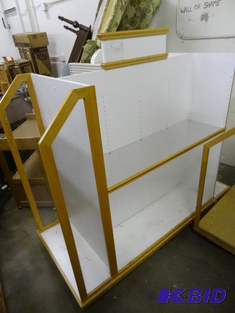 lot 72 image: Retail store display on wheels. 72 x 32 x 67...