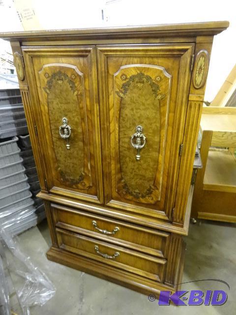 lot 74 image: Vinatge wood armoire. 2 doors and 2 drawers. ...