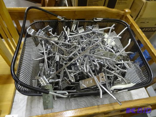 lot 80 image: Bin of slat wall hooks...