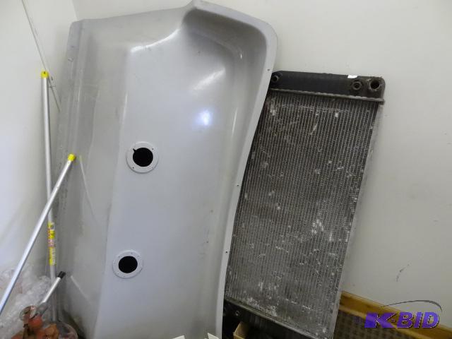lot 9 image: Aluminum radiator Cadillac catera trunk lid. ...