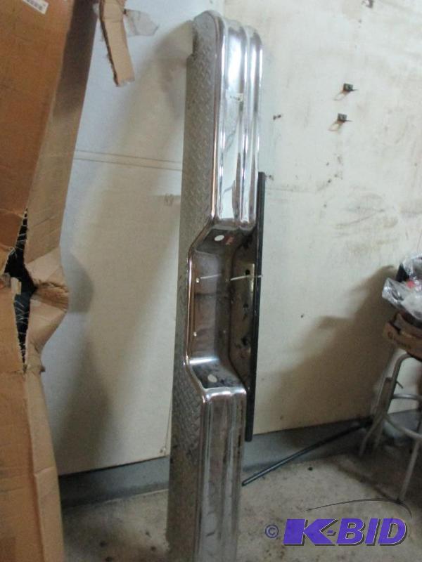Full size PU step bumper...