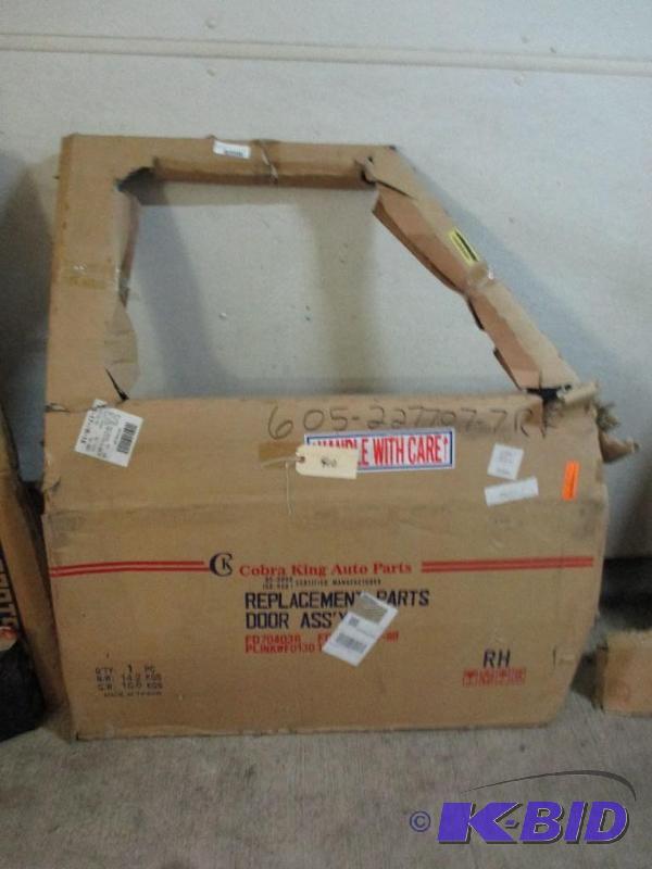 Ford RH Door 80-86...