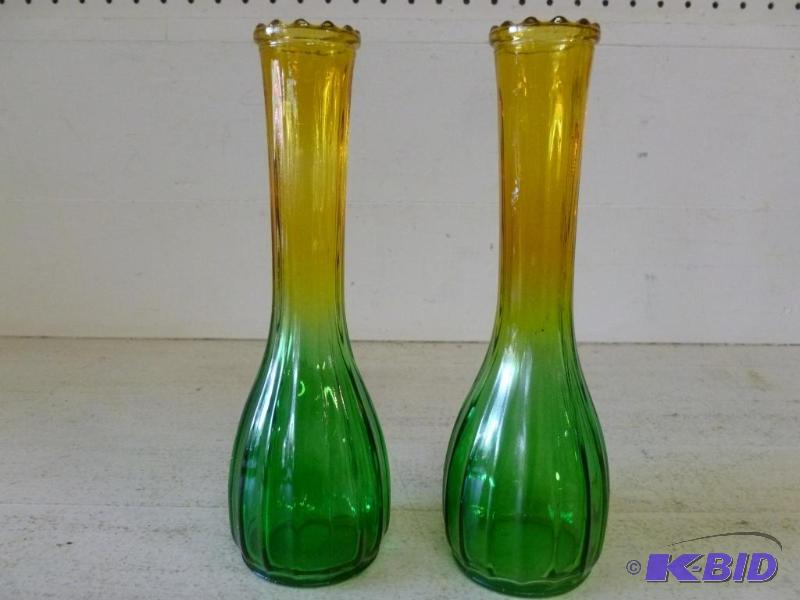 lot 104 image: Lot of two beautiful matching glass vases tha...