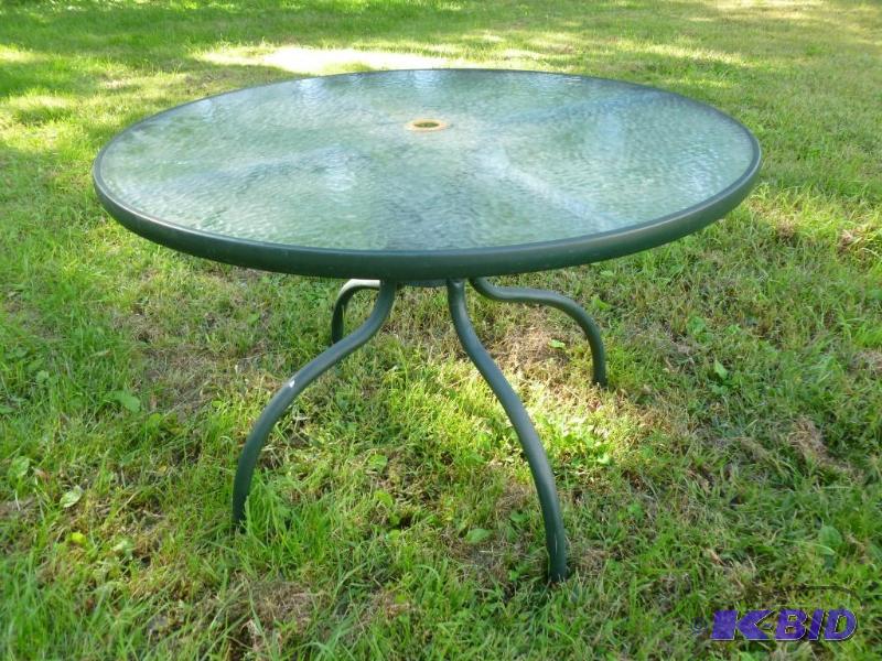 lot 114 image: Heavy duty metal framed and clear plastic top...