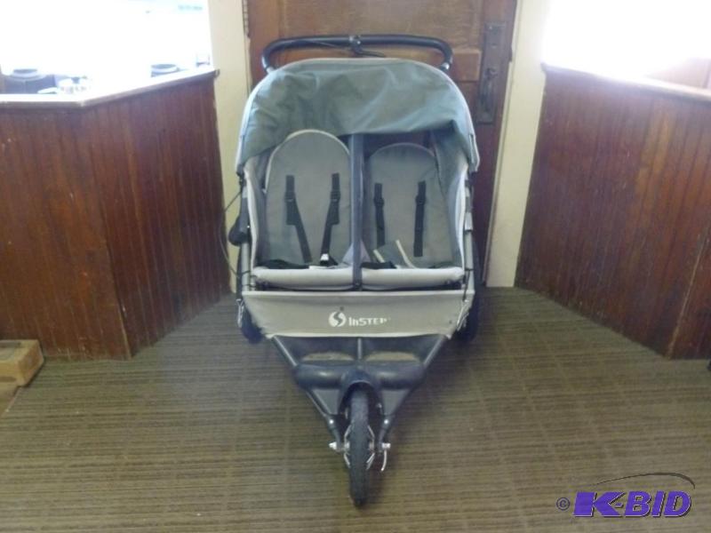 lot 19 image: In Step Marathon three wheel - two seat strol...