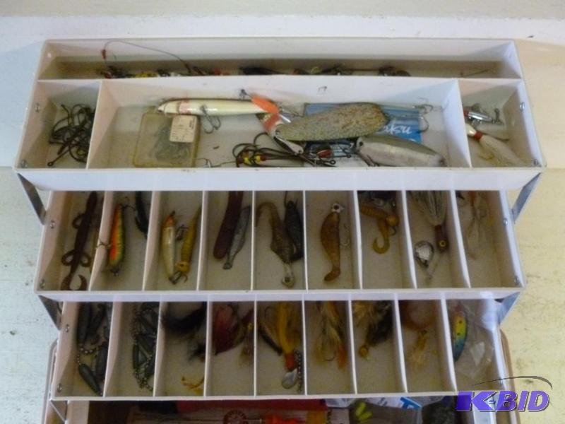 flambeau 1999 adventurer tackle box Large Flambeau Adventurer 1999 fishing tackle... for Sale in Grove City, MN  | Online Auction