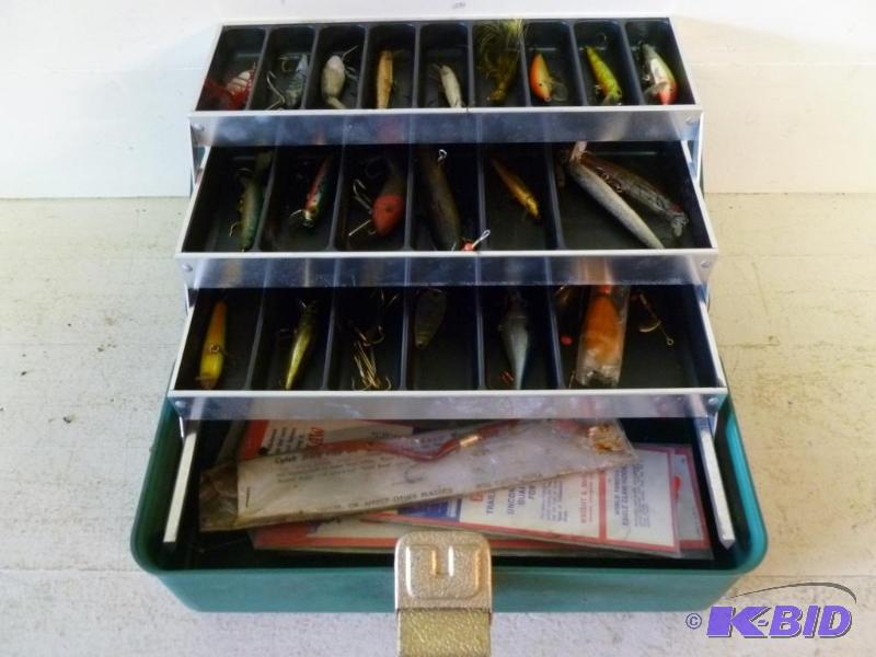 lot 35 image: Umco fishing tackle box loaded up with crank ...
