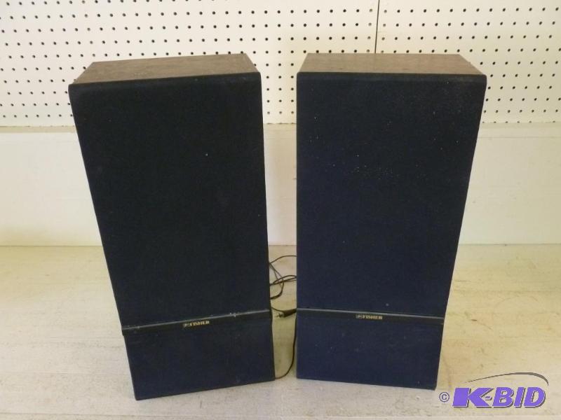 lot 7 image: Lot of two Fisher wood encased shelf speakers...
