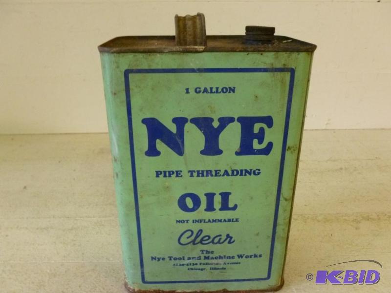 lot 77 image: Vintage Nye Tool And Machine Works one gallon...