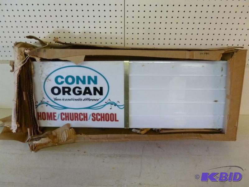 lot 8 image: Large Vintage Conn Organ heavy gage plastic a...