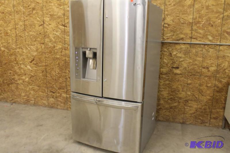 USED LG SUPER-CAPACITY 3 DOOR FRENCH DOOR REFRIGERATOR WITH SMART COOLING PLUS TECHNOLOGY