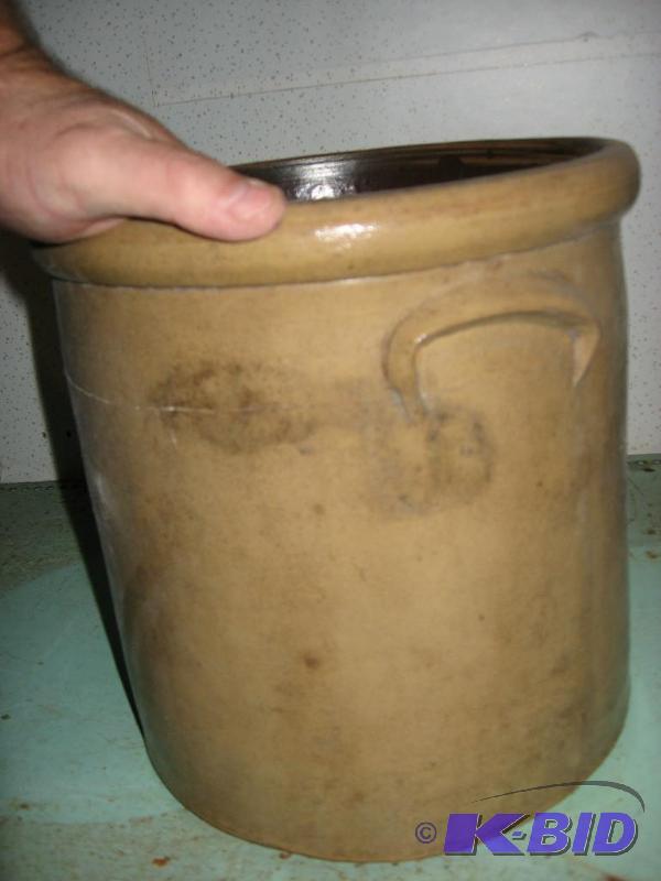 Red Wing 3 Gallon Salt Glaze Crock (Has a Crack)
