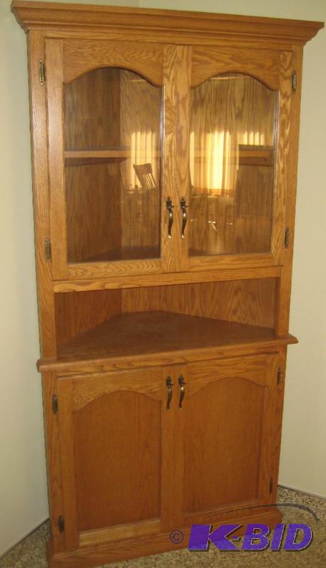 Oak Corner Hutch