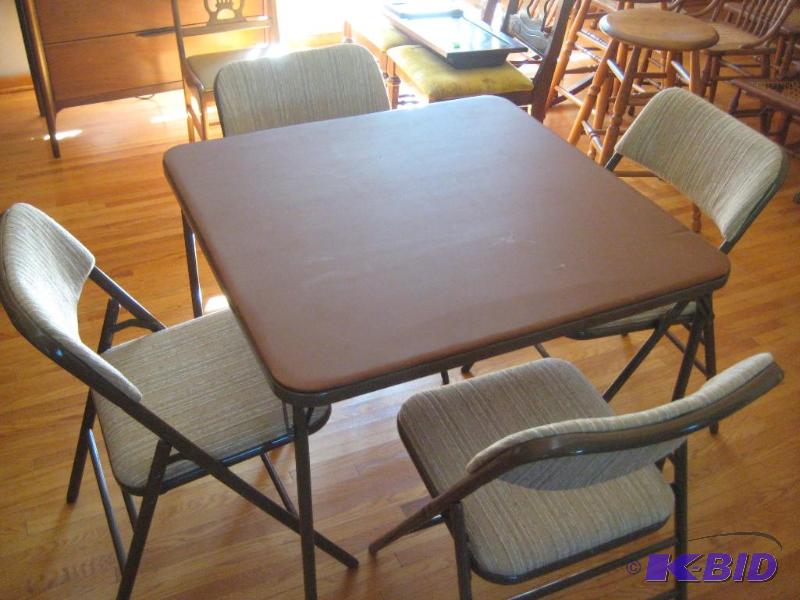 Samsonite Card Table and CHairs