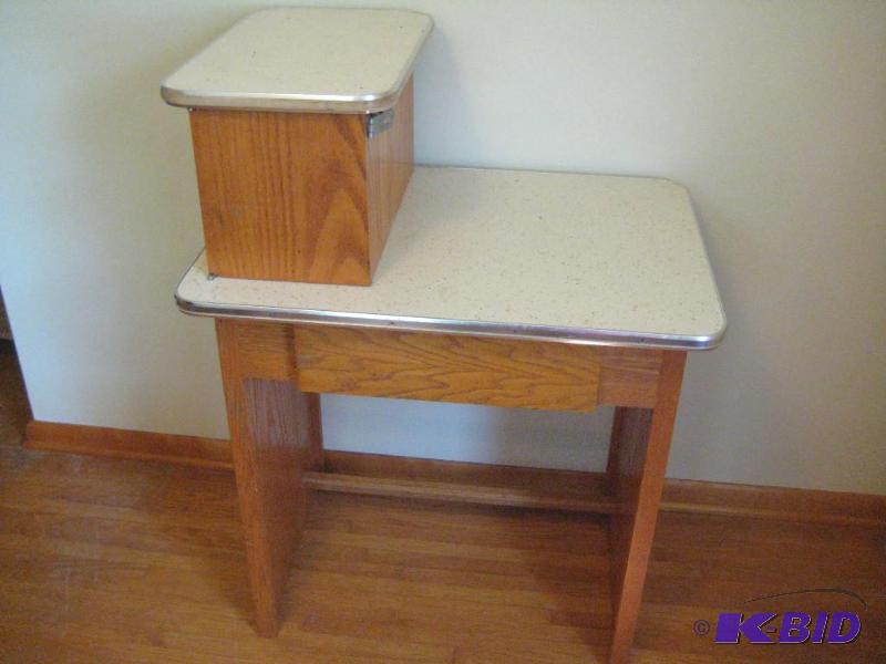 Formica Topped Side Table (Very Unique)