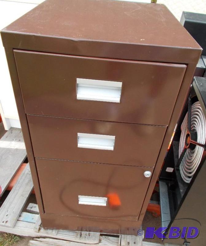 3 Drawer Metal FileStorage Cabinet In Good C...
