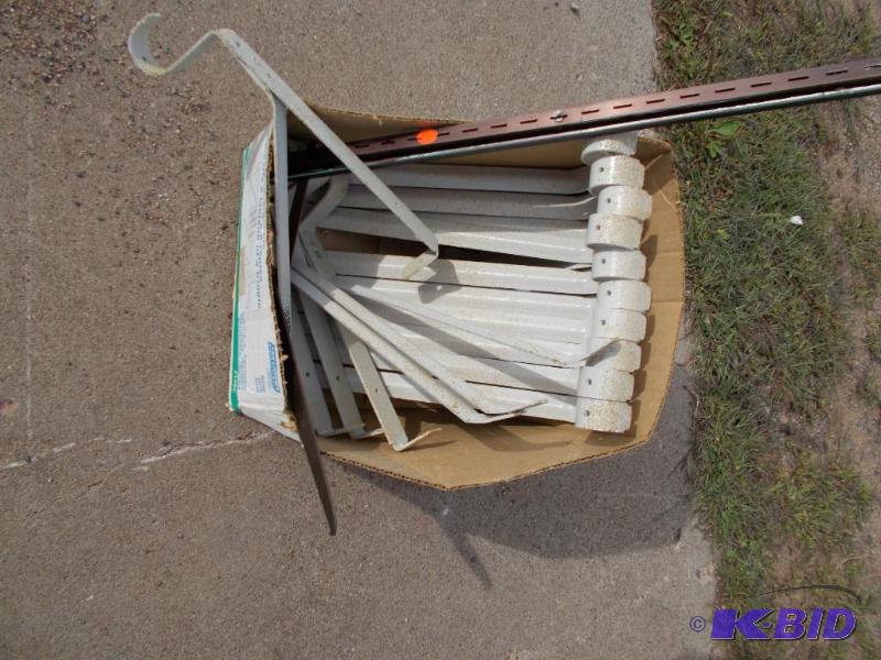 1 Lot of Closet Rod Shelving With Single Wall...