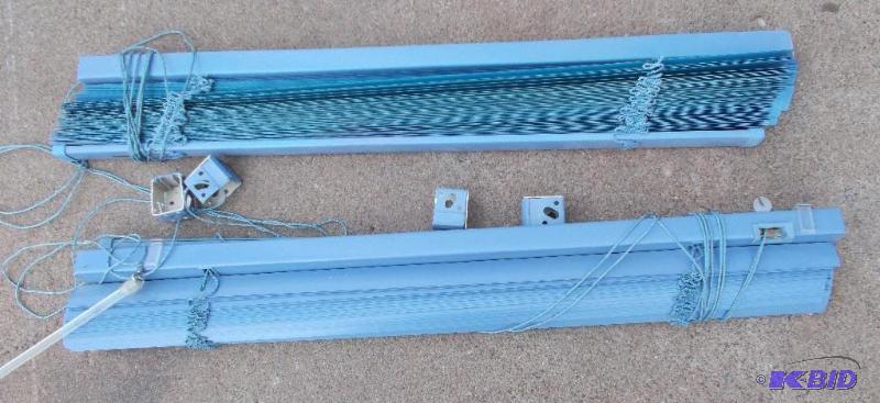 Lot of 2 Vertical Blinds...