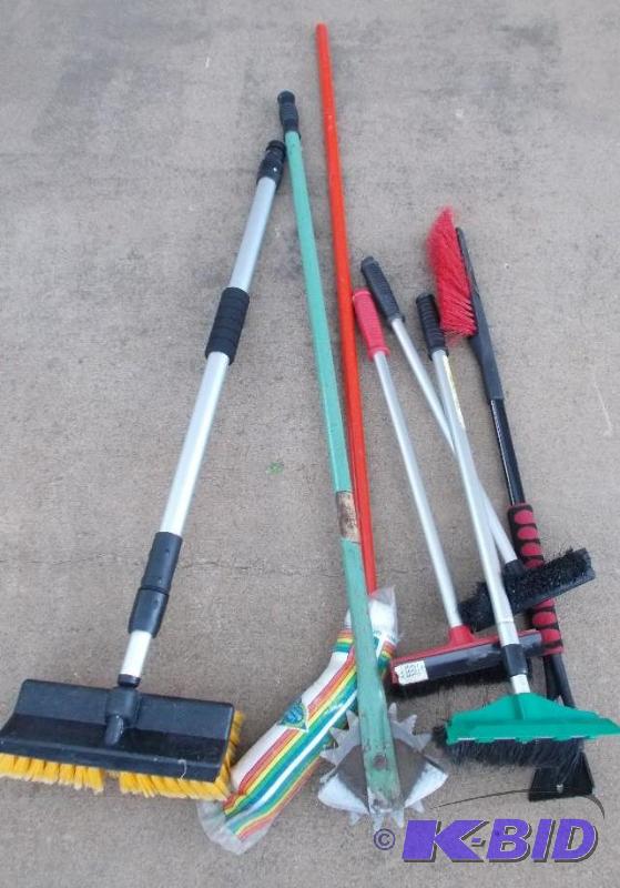 1 Lot of Assorted Hand Scrapers and Brushes I...