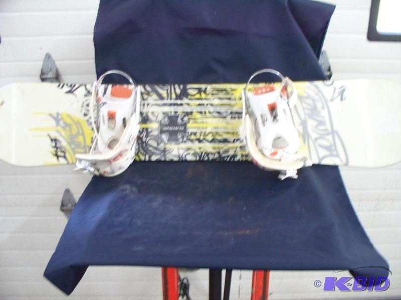 lot 5 image: Burton Snowboard nice shape...