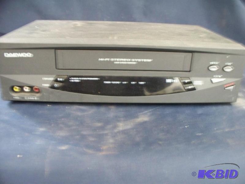 lot 57 image: Daewoo VHS system works...