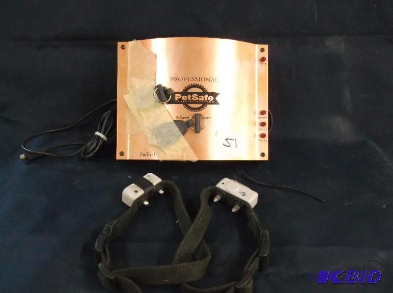 lot 66 image: Petsafe dog fencing with 2 collars...
