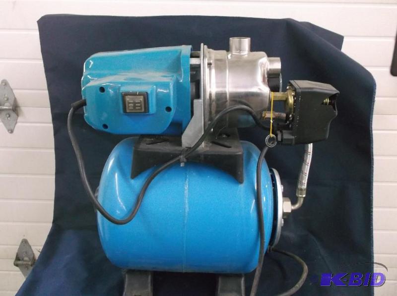 lot 70 image: Shallow well pump appears to be new...