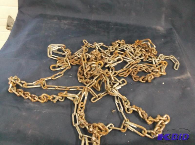 lot 82 image: tire chain...