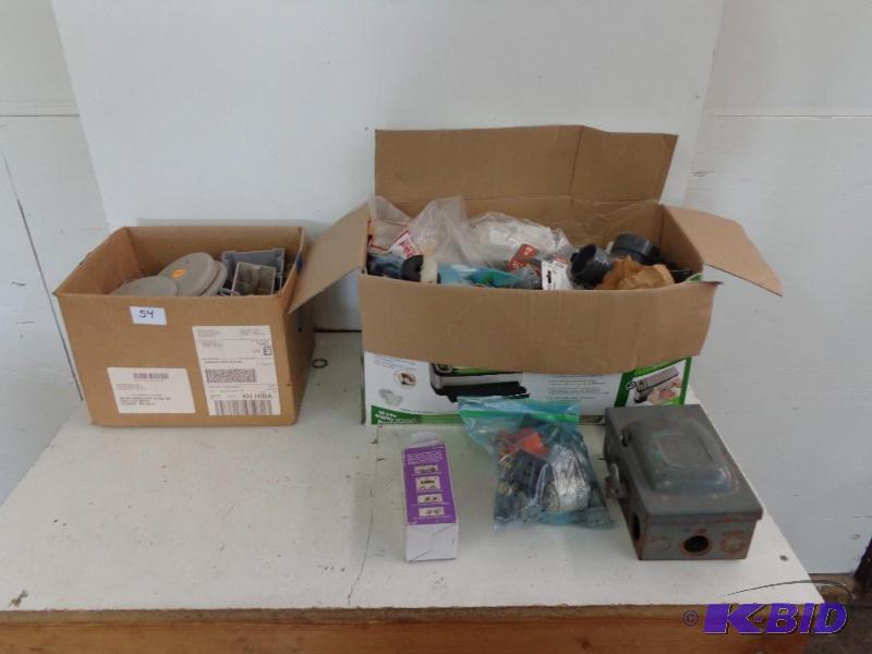 lot 29 image: Voltage Converter, Outlet Boxes, 3 to 2 Conve...
