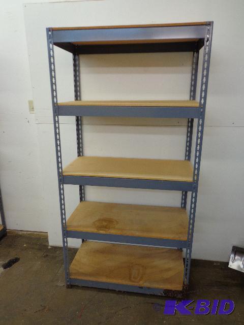lot 36 image: Metal Shelving Unit 36" Wide x 18 18&qu...