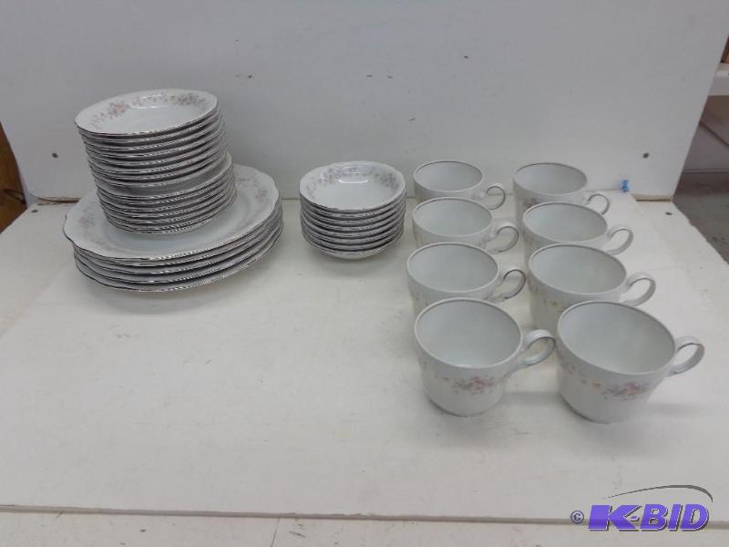 lot 62 image: Set of Floral Pattern Dishes 8 Cups, 8 Saucer...