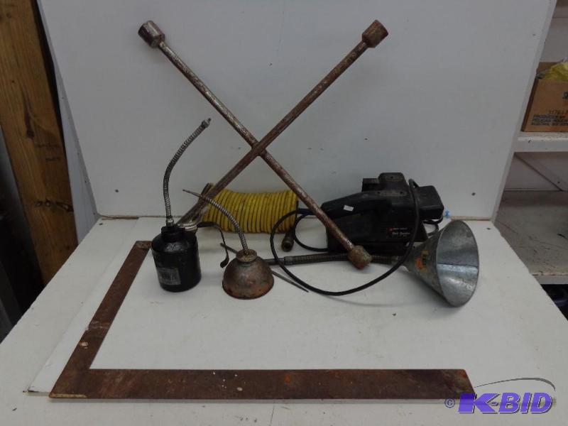 lot 67 image: Various Tools Metal Funnel, Two Oil Cans Blac...