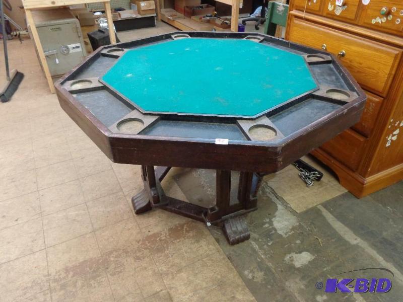 lot 92 image: Old Wooden Poker Table Felt is in Good Condit...