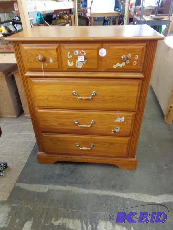 lot 93 image: 4 Drawer Dresser 42" Tall x 34 14"...