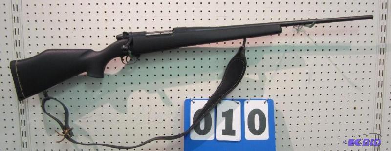 lot 10 image: Weatherby Mark V Bolt Action Rifle 300 Magnum